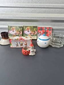 lot 360 image: Muppets Collectibles Lot Postalettes Bear Ball Players Ceramic Dishes
