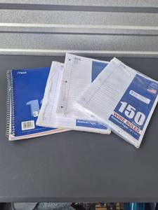 lot 369 image: Mead Spiral Notebook and Loose Leaf Paper Bundle