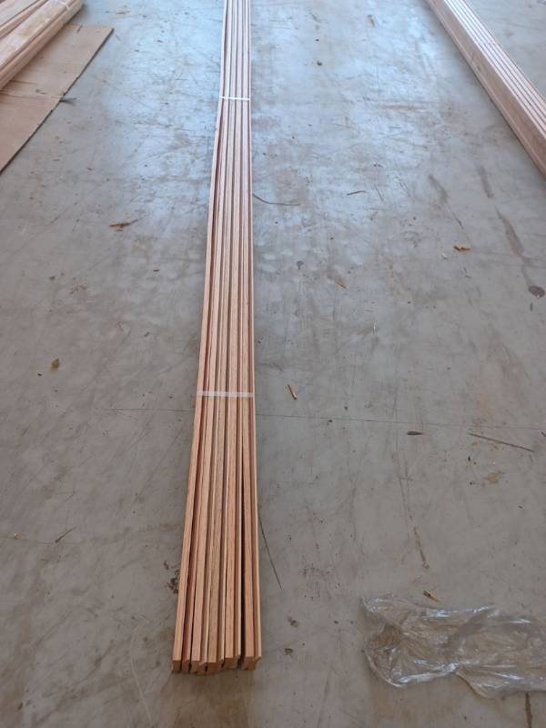 lot 60929 image: 120 Linear Feet Oak Base