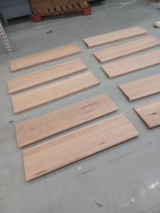 lot 17929 image: Stair Tread, Oak, 10 Pieces, 42 Inches Wide