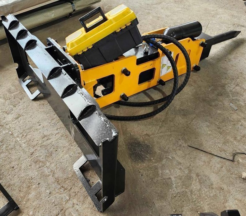 lot 8061 image: Unused Captok Skid Steer Breaker (Hydraulic Hammer) CK-P680