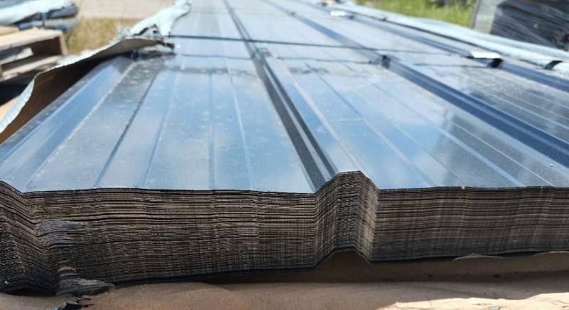 lot 8545 image: Galvalume Steel Siding & Roofing Panels  50pcs of 12ft Sheets Black in Color