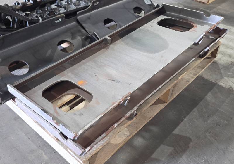 lot 8296 image: Unused Weld-On Skid Steer Mounting Plate CK-S10 - Standard SAE J2513 - Approximate Measurement 45-14 x 17-516 x 2-34 (115044070mm)