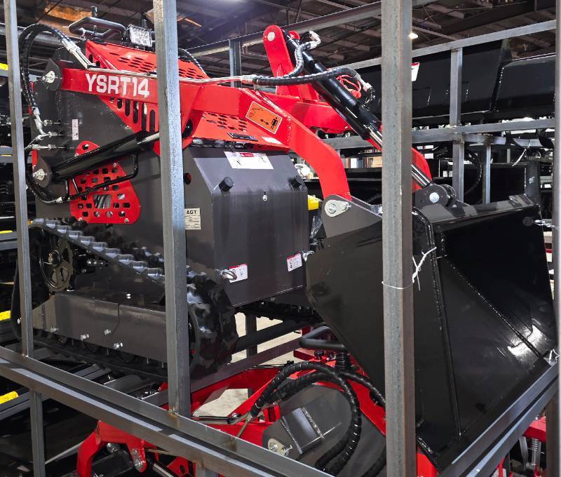 lot 9095 image: Unused AGT Mini Skid Steer Loader YSRT14