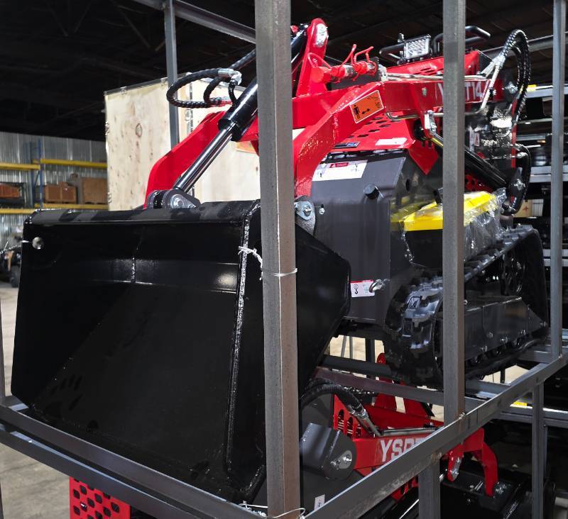 lot 9096 image: Unused AGT Mini Skid Steer Loader YSRT14