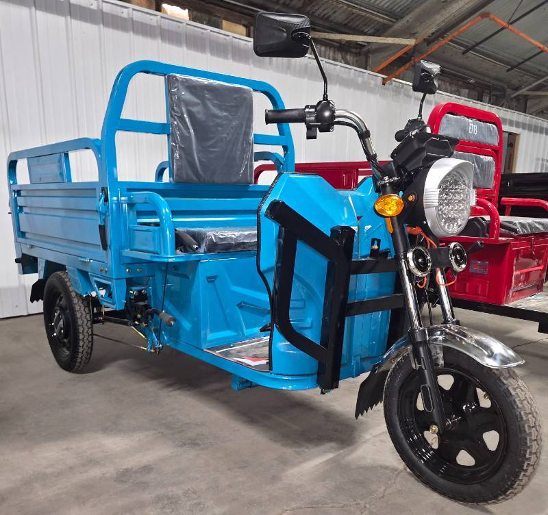 lot 5032 image: Blue - IRET13 High-End Electric Tricycle 800W 60V20A - Dump Bed - Speed Regulating & Boosting Device to Ensure Strong Output Power - Very Powerful - LCD Panel - LED Headlights