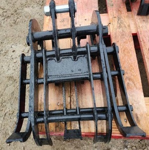 lot 3416 image: Wooden Grappling Hook