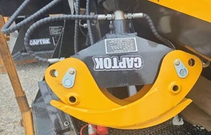 lot 8148 image: Captok Mini Skid Steer Rotating Gripper  CK-MRG69