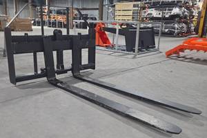 lot 10102 image: PABREAK Skid Steer 60 Pallet Fork Set  Fork Measurements 60in x 4in x 1.3in
