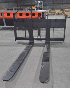 lot 10108 image: PABREAK Skid Steer 60 Pallet Fork Set  Fork Measurements 60in x 4in x 1.3in