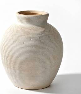 lot 271464 image: Retro Ceramic Vase, 7.5 Inch Off-White Farmhouse Rustic Pot, Vintage Table Centerpiece for Living Room, Dining Room Office Desk Bookshelf & Fireplace Decor