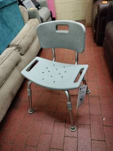 lot 63138 image: Medline Aluminum Knockdown Shower Chair