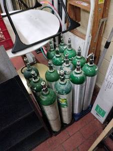 lot 63232 image: Set of 13 Empty Oxygen Tanks