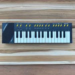 lot 63168 image: Lonestar LS-11 portable electronic keyboard