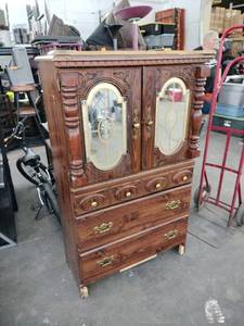 lot 60905 image: Vintage traditional wooden armoire