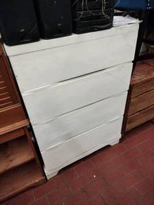 lot 60969 image: 4 Drawer White Painted Dresser