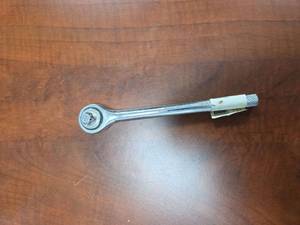 lot 705 image: 38 Ratchet  New