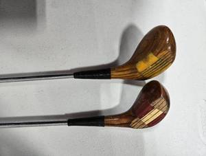 lot 717 image: 2 LH 3 and 5 Golf Clubs Wood Head Black Shaft Grip