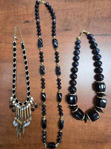 lot 728 image: Fashion Necklaces