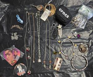 lot 738 image: Mixed Jewelry, ET Pin, Croc Giblets, Elvis
