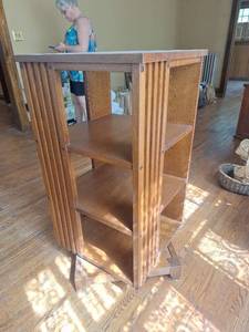 lot 100 image: Rotating Book Rack $$
