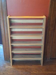 lot 103 image: 2 Stacking Shelf Systems