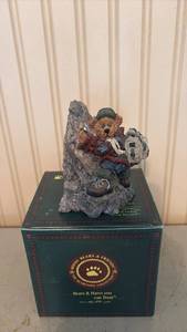 lot 109 image: Boyds Bears Inspirational Plaque Figure Approximately 4.5 Inches Tall
