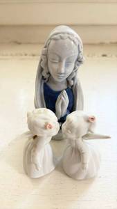 lot 111 image: Napco Bisque Porcelain Kissing Angels and Madonna Figures