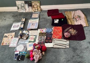 lot 122 image: Embroidery & Needlework Lot Floss, Fabrics, Patterns, Hoops, Tools and Samples