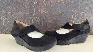 lot 181 image: Lightly Used London Fly Womens Black Platform Wedge Shoes with Velcro Strap Size EU 41