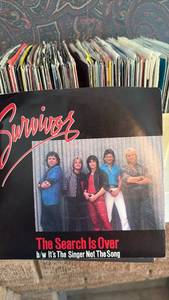 lot 185 image: Vintage 70s & 80s 45 records in Storage Case