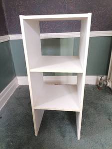 lot 225 image: Closet Organizer