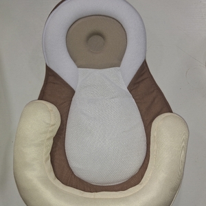 lot 8315 image: Bed Pillow, Pillow, Adjustable Memory Cotton, Portable Design, Suitable for Travel, Super Soft, Breathable and Comfortable