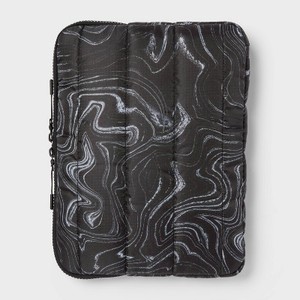 lot 8389 image: 15 Laptop Sleeve - heyday Black & White Agate Fits Most 15 Models