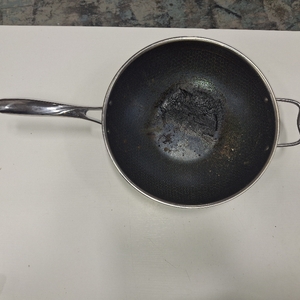 lot 10523 image: Hexclad 12 Inch Wok Pan