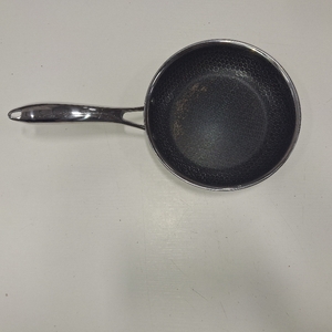 lot 10524 image: Hexclad 8 Inch Fry Pan