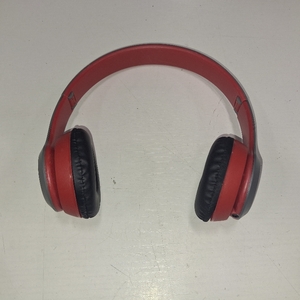 lot 10542 image: P47 Wireless Stereo Bluetooth Over the Ear Headphones WMicrophone - Green