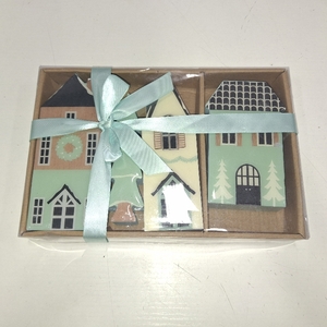 lot 10615 image: Joyward 4-Piece Winter Wonderland Wood Tabletop Set