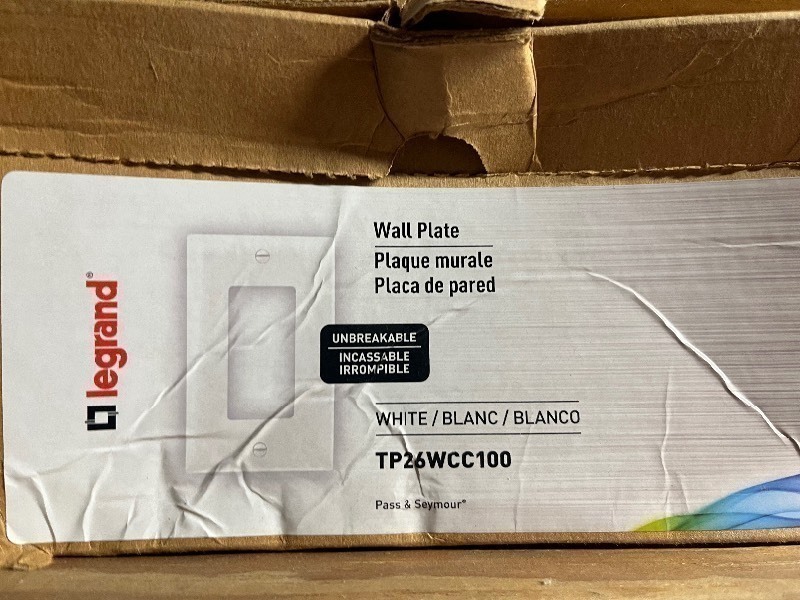 lot 333 image: Bundle of 50 Pass & Seymour Legrand White Single Wall Plate - No Box