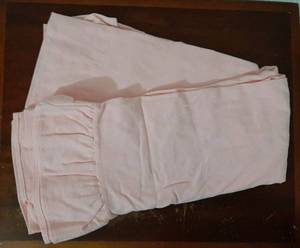 lot 28257 image: Cotton Linen Solid Color Tablecloth Farmhouse Dining Pink Tables Cover, Soft Fabric Rectangle Table Cloths for Wedding Party Kitchen Picnic Tabletop,Pink,70X55 Inch - Retail $32