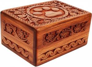 lot 28356 image: Wooden Pet Memorial Cremation Urns for Ashes Pet Urn Wood Keepsake Paw Box Urns for Cat Dogs Ashes  Cat Memorials - Retail $23