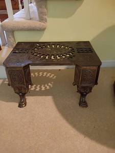 lot 913 image: Ornamental Cast Metal Desk with Carved and Pierced Top   10 x 20 x 14