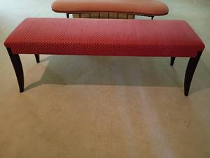 lot 916 image: Baker Furniture Upholstered Bench.  Wood legs.  17 x 52 x 17