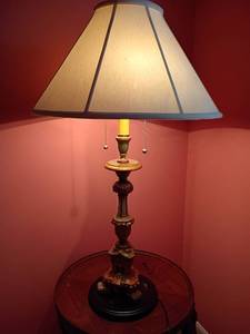 lot 944 image: 39in Table Lamp.   Located upstairs