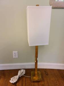lot 1058 image: Table lamp, 37 inches tall.