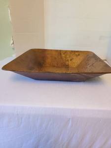 lot 1073 image: Coppertone tin square bowl 17X17.