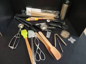 lot 1210 image: Kitchen Gadgets & Tools Lot  Utensils Spatulas Whisks miscellaneous
