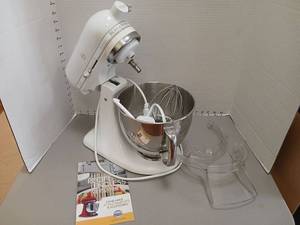 lot 1228 image: KitchenAid Stand Mixer with Bowl, Whip and Accessories