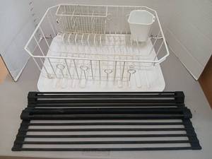 lot 1233 image: Dish Rack and Drainboard Set with Cutlery Basket