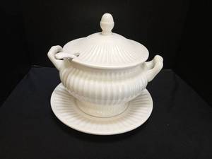 lot 1306 image: Ceramic Soup Tureen with Lid, Ladle, and Underplate